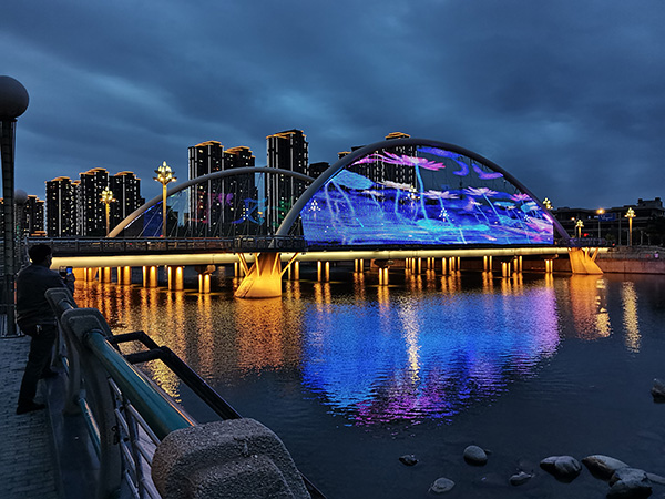 1742970194152440.jpg 惠农河道亮化.jpg