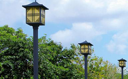 太阳能惠农庭院灯怎么选亮度与续航更耐用